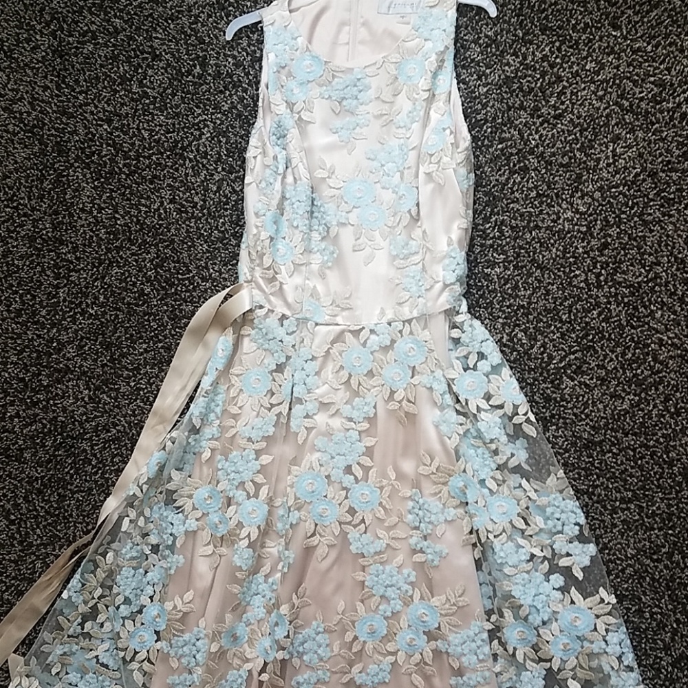 COPY - Tahari Blue and Gold Homecoming Dress!- 0-2